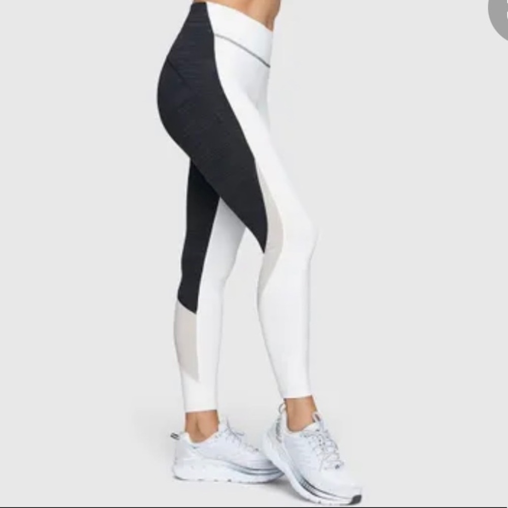 Outdoor voices techsweat zoom leggings
